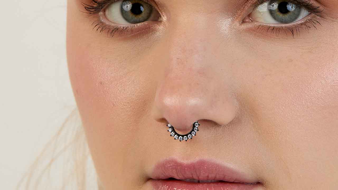 septum piercing