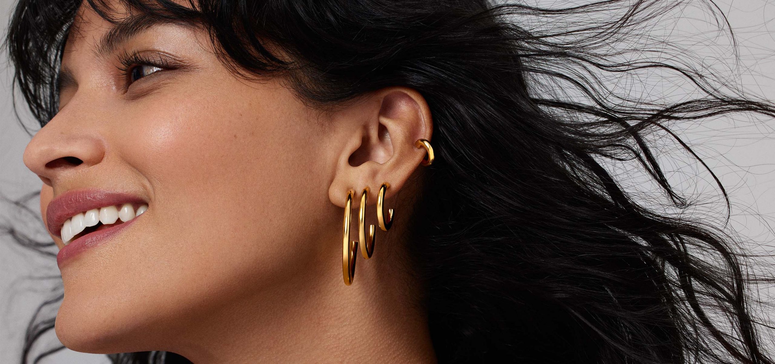 earlobe piercing