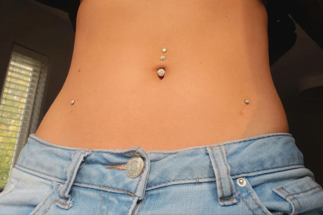 hip dermal piercing